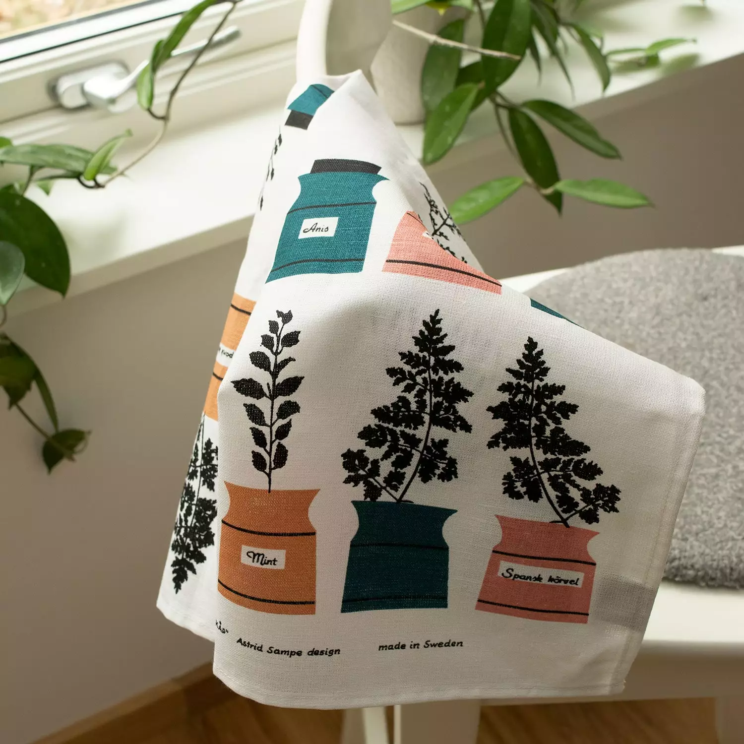 Almedahls Perssons Kryddskåp Küchentuch, Grau 3 Almedahls Perssons Kryddskåp Küchentuch, Grau – Bild 3