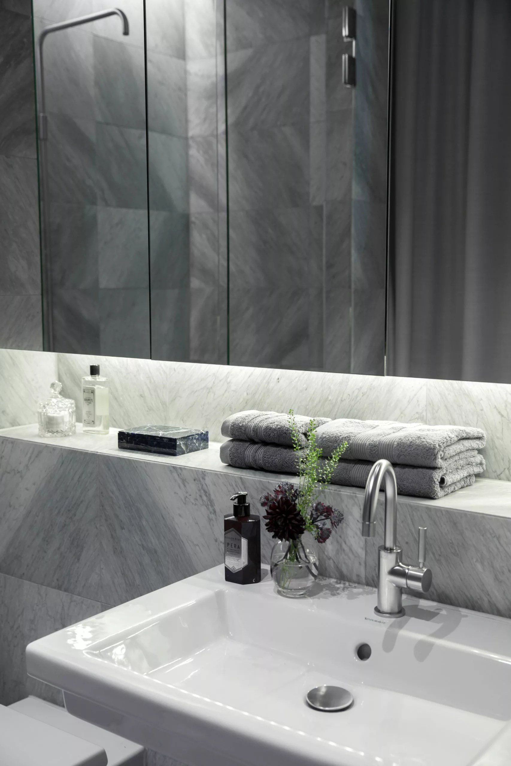 Mille Notti Fontana EKO Badetuch Grau, 100x150 Cm 2 Mille Notti Fontana EKO Badetuch Grau, 100x150 Cm – Bild 2