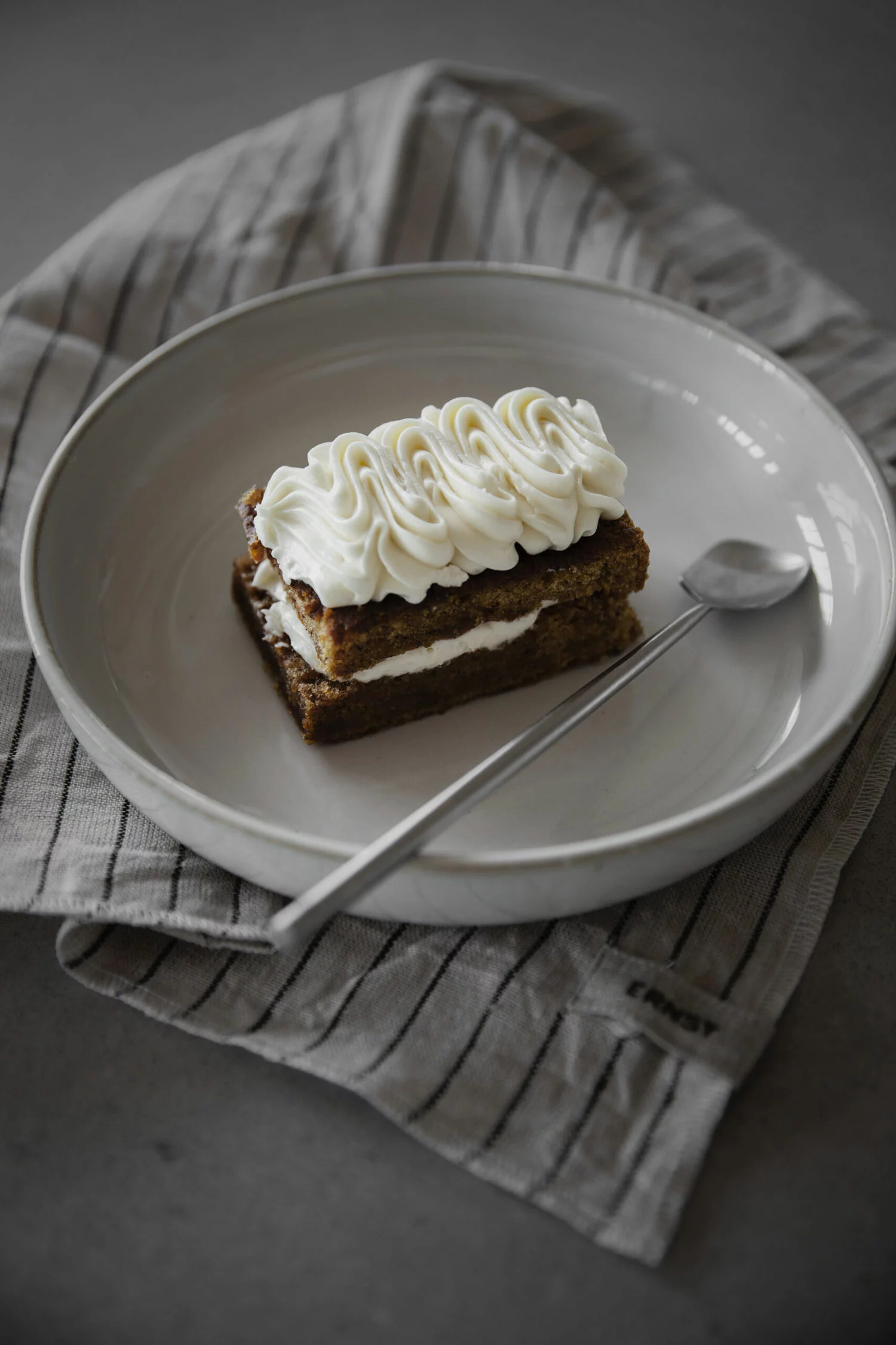 Ernst Geschirrtuch Gestreift 47x70 Cm, Natur / Schwarz 2 Ernst Geschirrtuch Gestreift 47x70 Cm, Natur / Schwarz – Bild 2