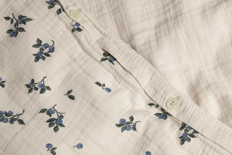 Garbo & Friends Blueberry Muslin Bettwäsche, 70x100 + 40x45 Cm 2 Garbo & Friends Blueberry Muslin Bettwäsche, 70x100 + 40x45 Cm – Bild 2