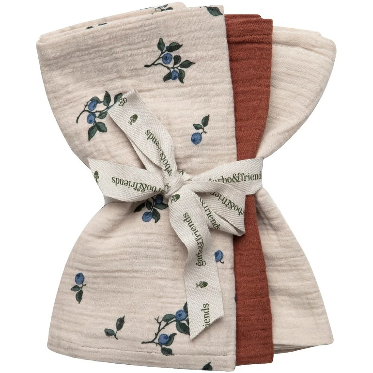Garbo & Friends Blueberry Muslin Spucktücher 3-er Set, 40X40 Cm 1 Garbo & Friends Blueberry Muslin Spucktücher 3-er Set, 40X40 Cm