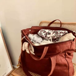 Garbo & Friends Cherrie Blossom Wickelunterlage 8 Garbo & Friends Cherrie Blossom Wickelunterlage -Kindertextilien Verkäufe garbo friends cherrie blossom wickelunterlage 3