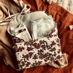 Garbo & Friends Cherrie Blossom Wickelunterlage 9 Garbo & Friends Cherrie Blossom Wickelunterlage -Kindertextilien Verkäufe garbo friends cherrie blossom wickelunterlage 4