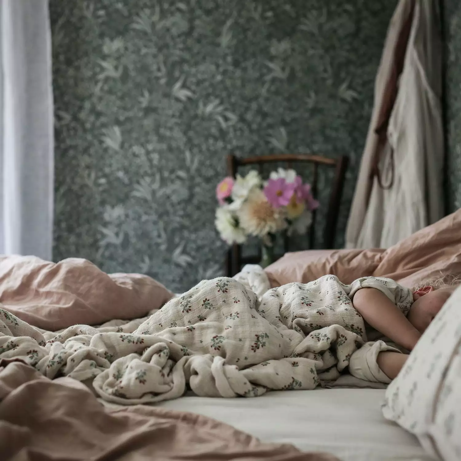 Garbo & Friends Clover Bettwäsche Musselin 70x100 + 40x45 Cm, Baby 6 Garbo & Friends Clover Bettwäsche Musselin 70x100 + 40x45 Cm, Baby – Bild 6