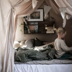 Garbo & Friends Floral Vine Spannleintuch Junior, 60x120 Cm -Kindertextilien Verkäufe garbo friends floral vine spannleintuch 2 1