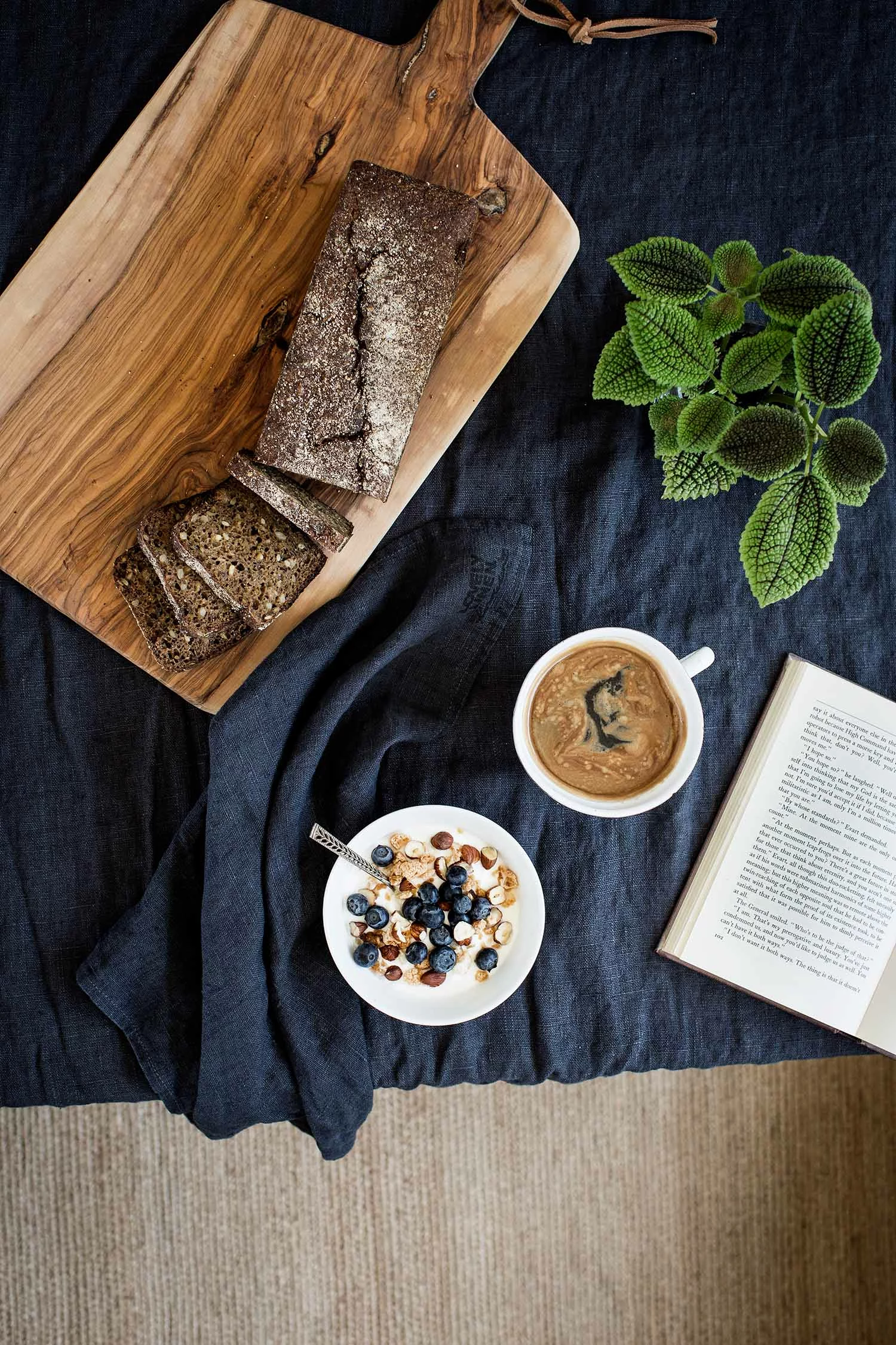 Lovely Linen Lovely Tischdecke 145x250 Cm, Dunkelgrau 4 Lovely Linen Lovely Tischdecke 145x250 Cm, Dunkelgrau – Bild 4