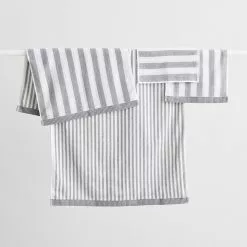 Marimekko Kaksi Raitaa Mini Handtuch Weiß / Grau, 30x30 Cm -Kindertextilien Verkäufe marimekko kaksi raitaa handtuch wei grau 10 1