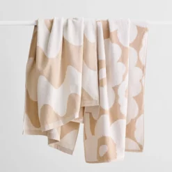 Marimekko Unikko Handtücher Beige/Weiß, 4-er Set -Kindertextilien Verkäufe marimekko unikko towel 270x150250x70 2