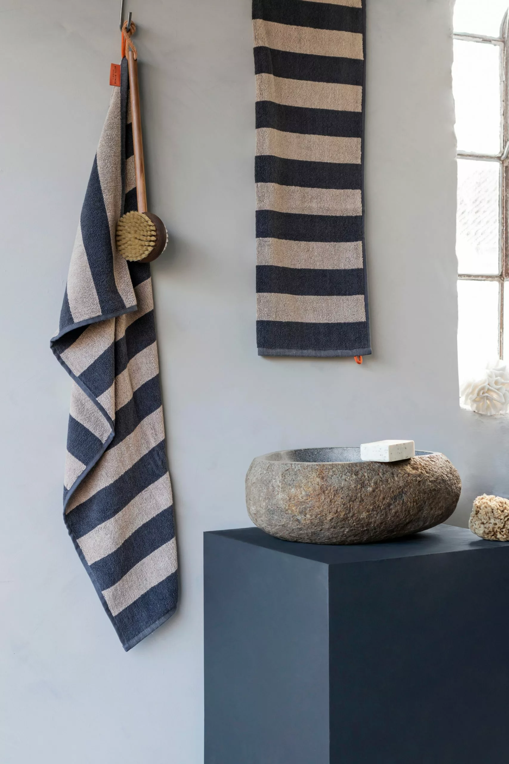 Mette Ditmer Aros Handtuch Sand, 70x135 Cm 2 Mette Ditmer Aros Handtuch Sand, 70x135 Cm – Bild 2