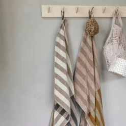 Mette Ditmer Disorder Handtuch 70x133 Cm, Powder Rose -Kindertextilien Verkäufe mette ditmer disorder 6 3