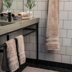 Mille Notti Fontana Handtuch 30x50cm, Hellbraun EKO -Kindertextilien Verkäufe mille notti fontana handtuch 30x50cm hellbraun eko 3 scaled