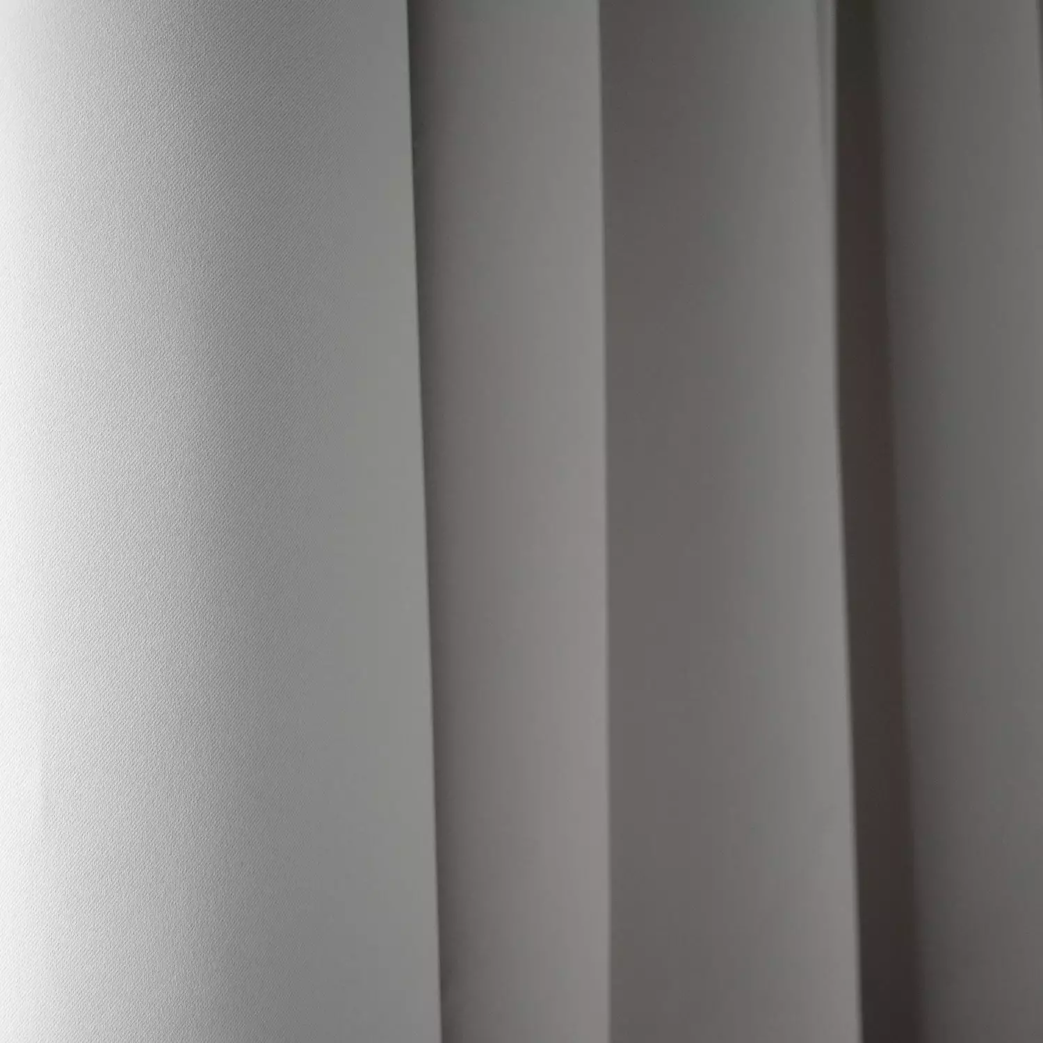 Mimou Hotel Blackout-Vorhang 290x290 Cm, Pearl White 2 Mimou Hotel Blackout-Vorhang 290x290 Cm, Pearl White – Bild 2