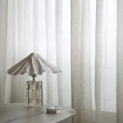 Mimou Kelly Vorhang Leinen Doppelte Breite Kaolinweiß, 293x290 Cm 7 Mimou Kelly Vorhang Leinen Doppelte Breite Kaolinweiß, 293x290 Cm -Kindertextilien Verkäufe mimou kelly vorhang leinen doppelt breite kaolinwei 3 1 scaled