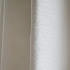 Mimou Shelby Blackout-Vorhang Naturweiß, 135x290 Cm 5 Mimou Shelby Blackout-Vorhang Naturweiß, 135x290 Cm -Kindertextilien Verkäufe mimou shelby blackout vorhang naturwei 2 1 scaled