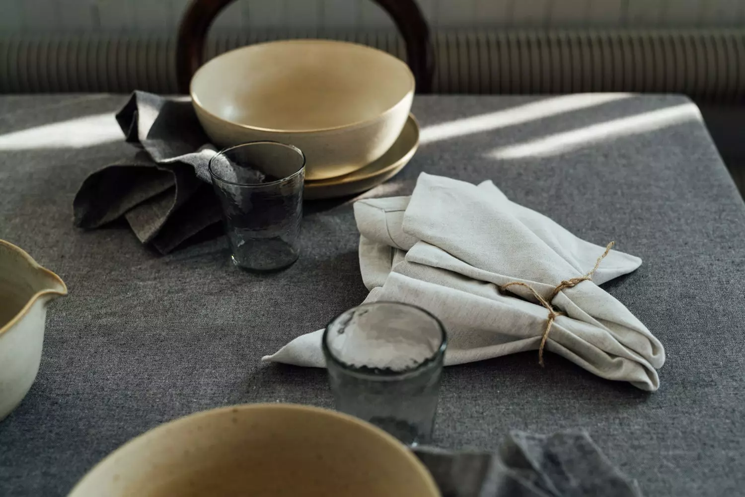 Recycled By Wille Hedvig Tischdecke Behandelt 140x240 Cm Chambray, Braun / Beige 3 Recycled By Wille Hedvig Tischdecke Behandelt 140x240 Cm Chambray, Braun / Beige – Bild 3