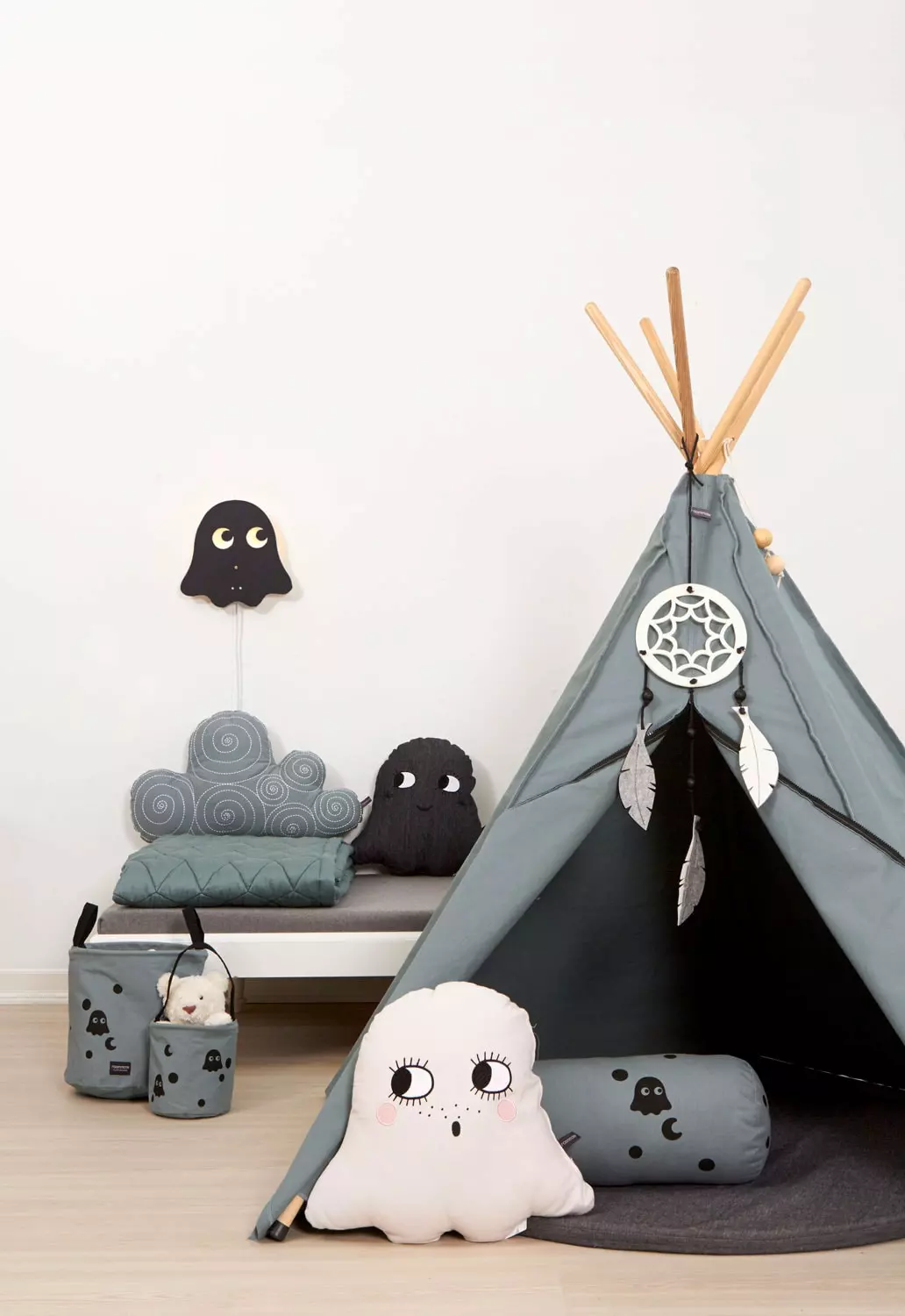 Roommate Gespenst Kissen, Anthrazit 2 Roommate Gespenst Kissen, Anthrazit – Bild 2