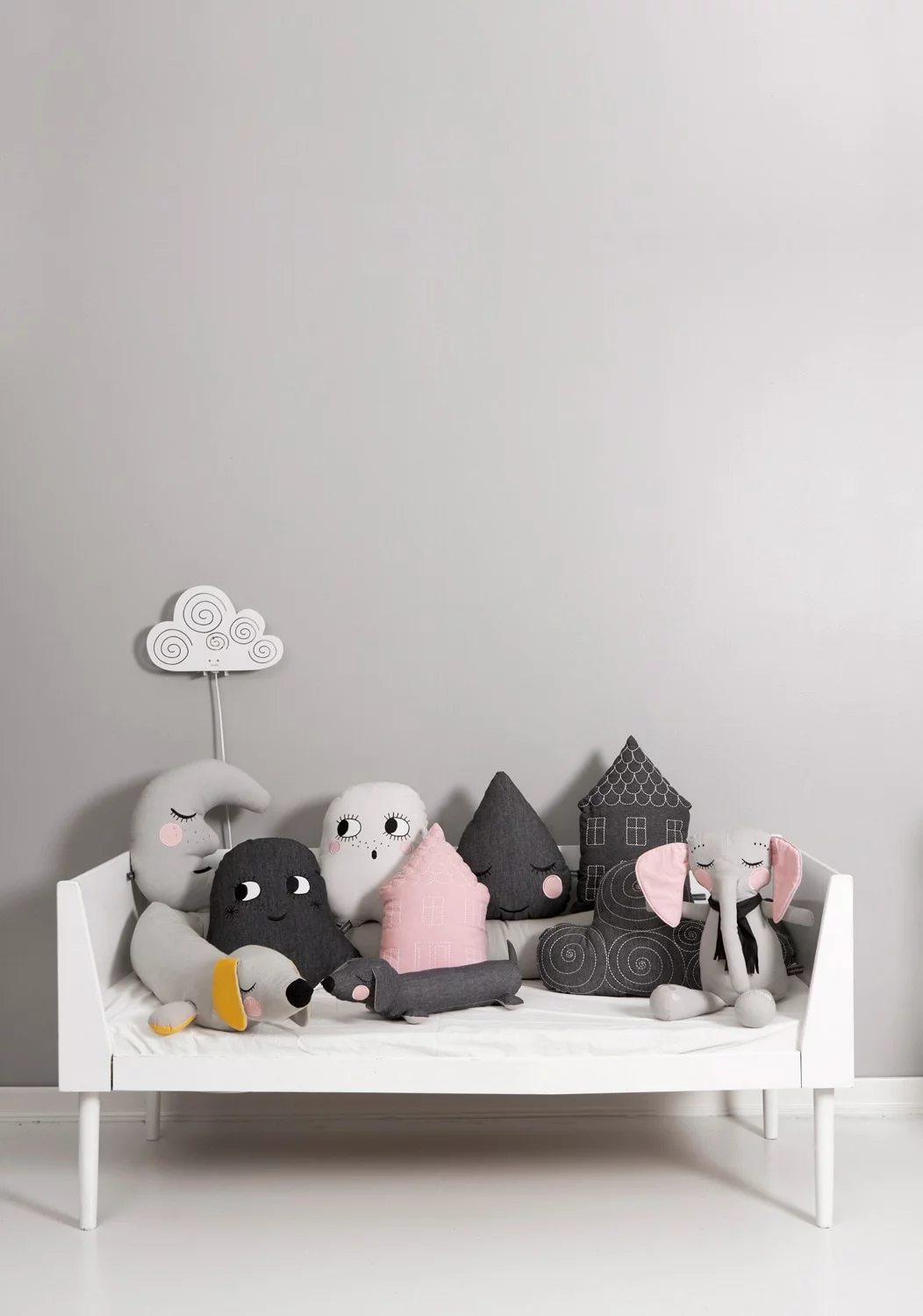 Roommate Gespenst Kissen, Creme 4 Roommate Gespenst Kissen, Creme – Bild 4