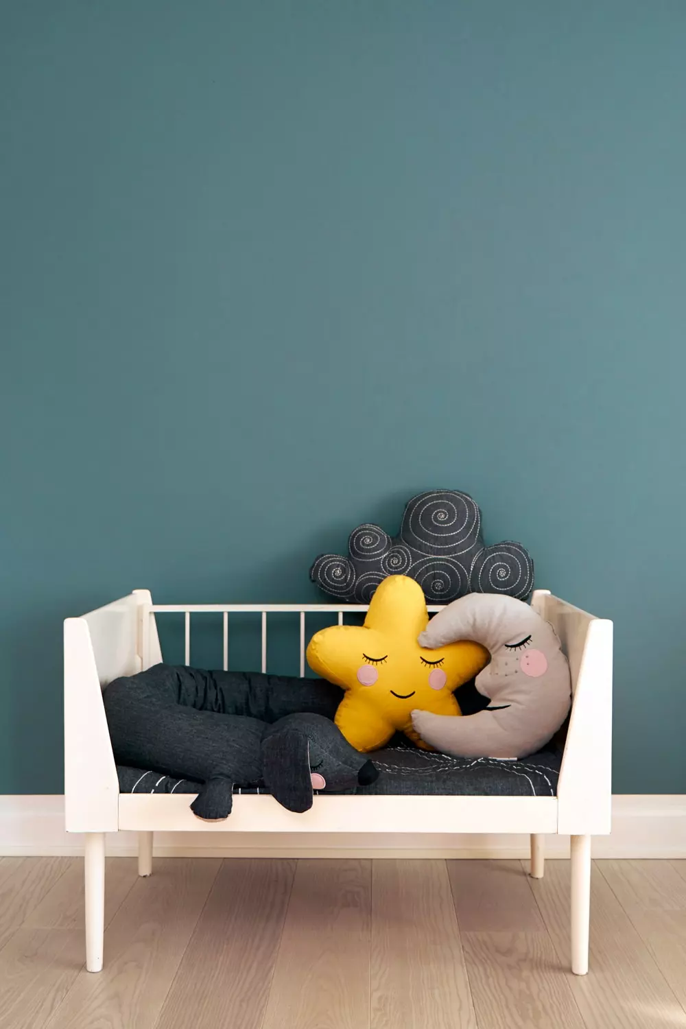 Roommate Mond Kissen 3 Roommate Mond Kissen – Bild 3